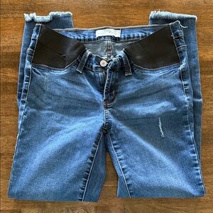 KanCan Maternity Skinny Crop Jeans